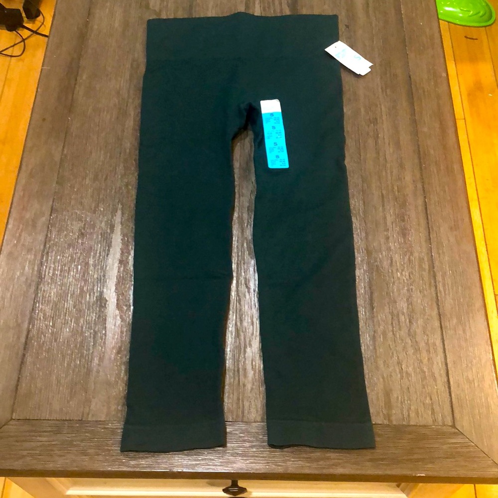 NWT Primark tights color green, sz small